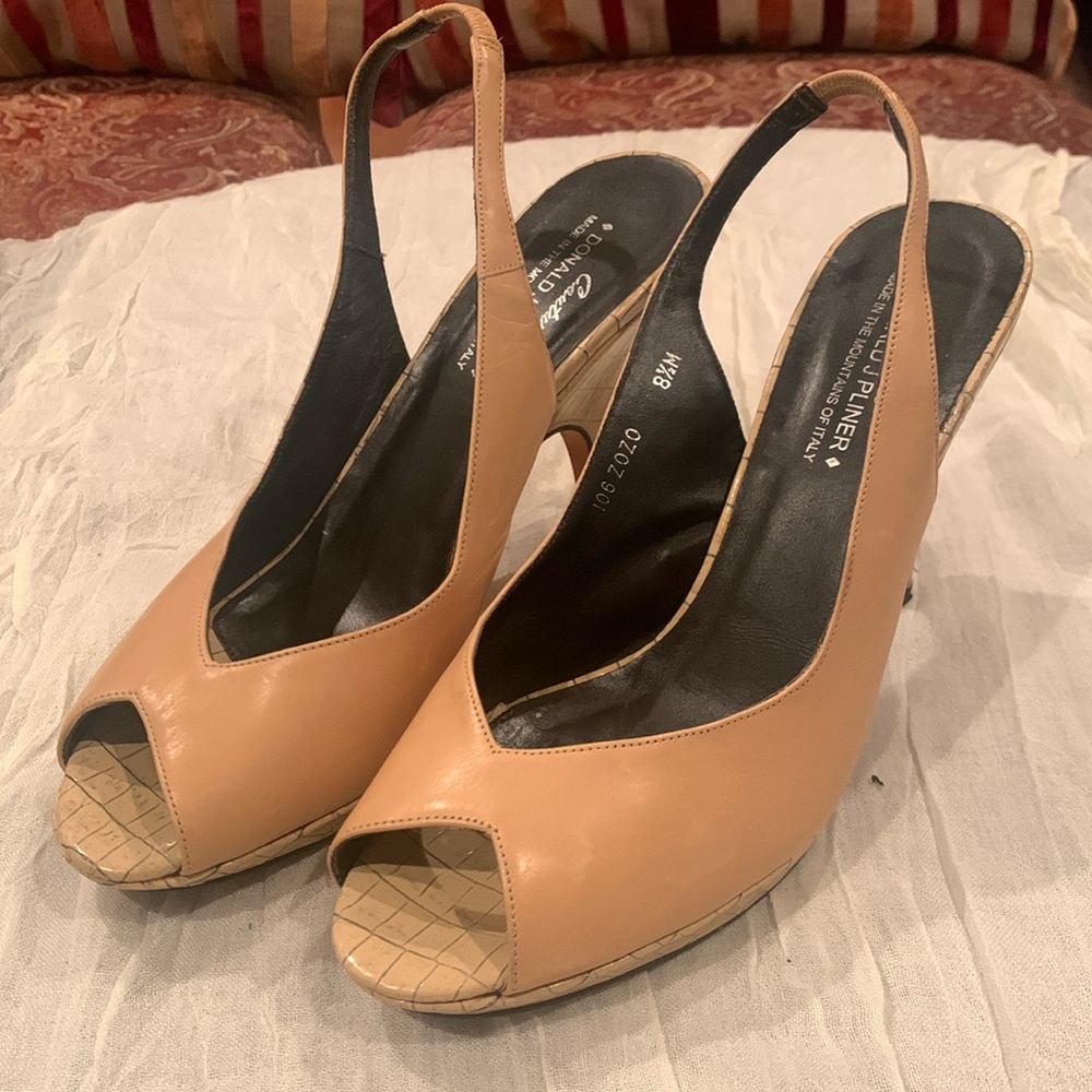 High Hell sandal
